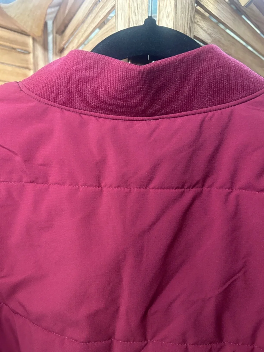 Patagonia Women’s W's Zemer Bomber Jacket, maroon size medium